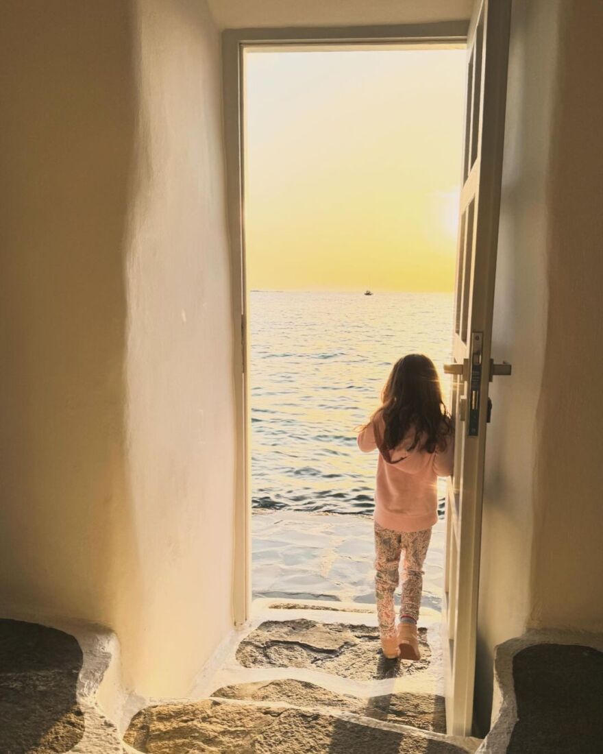 Δούκισσα Νομικού: Πόζαρε με μπικίνι από τις διακοπές της 