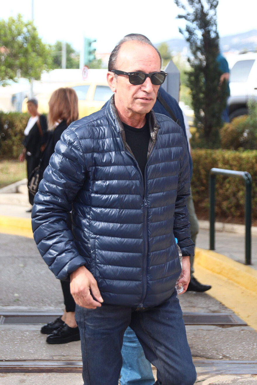 Αντώνης Τουρκογιώργης: Σε κλίμα συγκίνησης το τελευταίο αντίο στον σπουδαίο τραγουδιστή