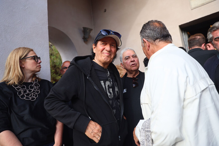 Αντώνης Τουρκογιώργης: Σε κλίμα συγκίνησης το τελευταίο αντίο στον σπουδαίο τραγουδιστή