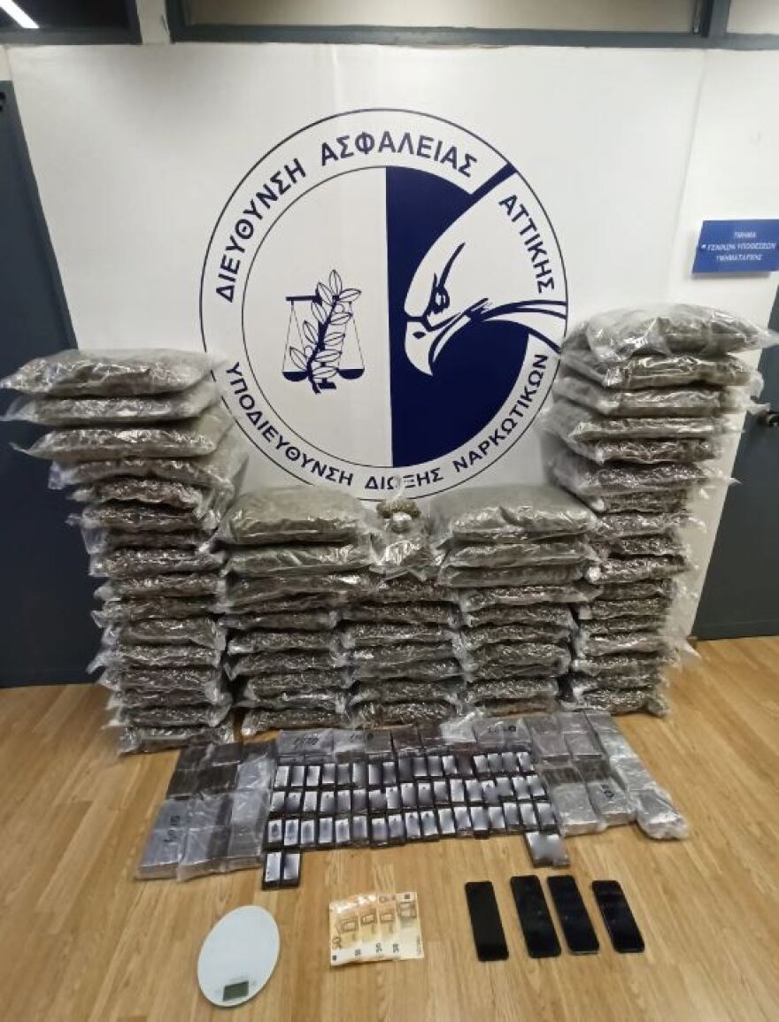 Ζωγράφου: Βρήκαν δύο αλλοδαπούς με 15 κιλά κάνναβης - Έκρυβαν άλλα 72 κιλά στο σπίτι τους