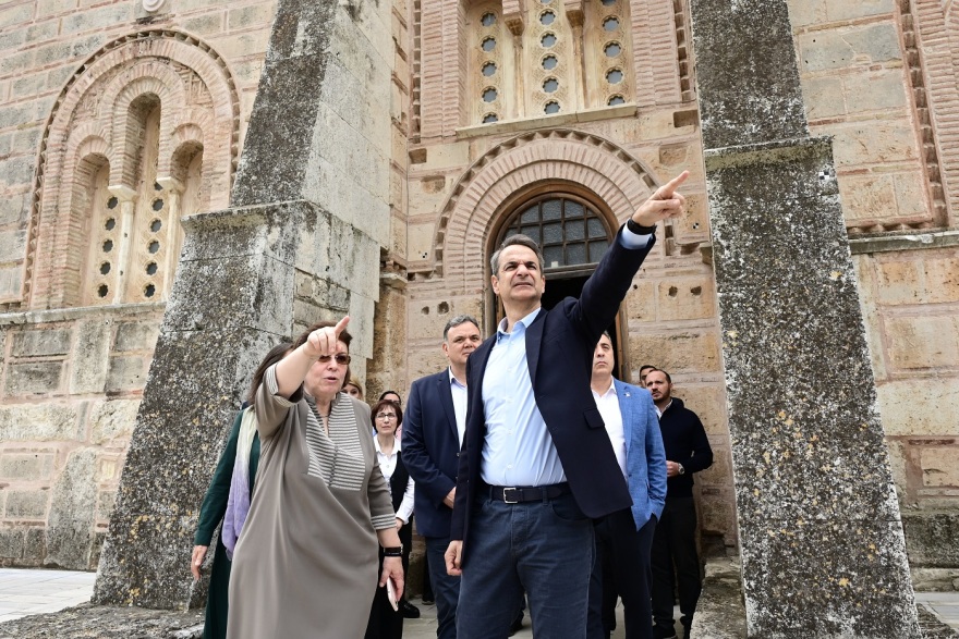Κυριάκος Μητσοτάκης: Στη Μονή Δαφνίου ο πρωθυπουργός - Δείτε φωτογραφίες