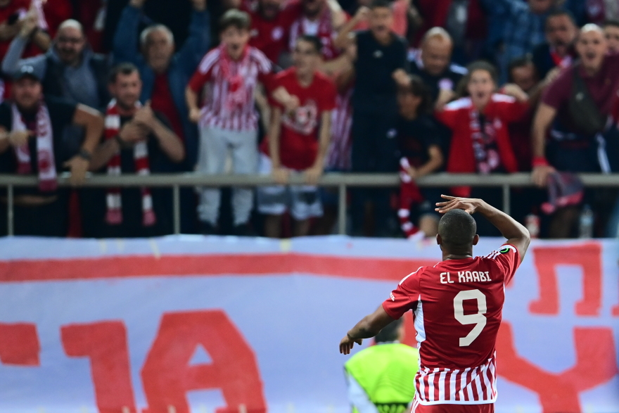 Ολυμπιακός: Ελληνική τραγωδία για την Άστον Βίλα, γράφουν οι Άγγλοι - «Φέρτε μας το Ευρωπαϊκό» το σύνθημα του κόσμου του Ολυμπιακού