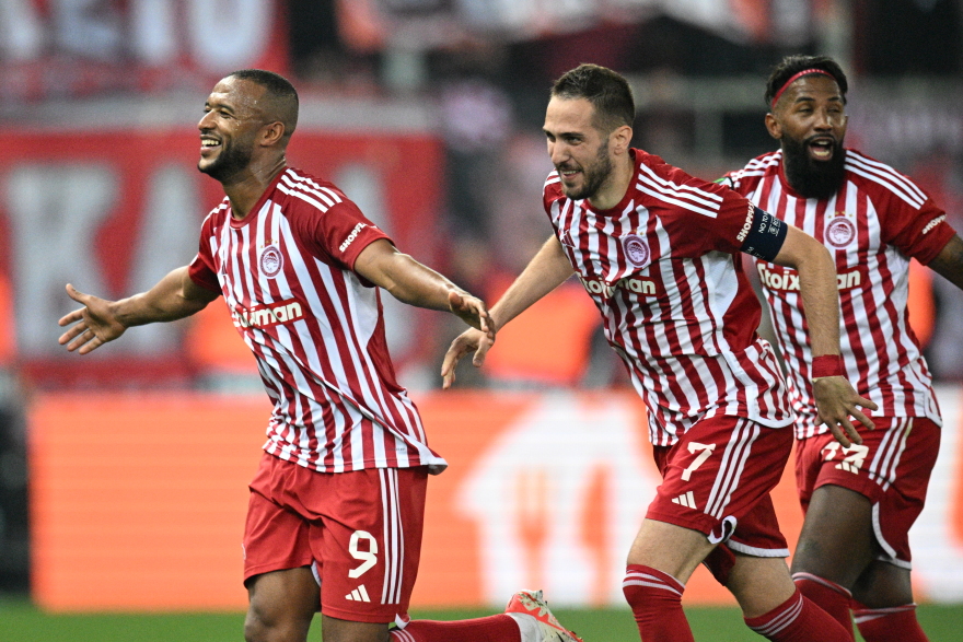 Ολυμπιακός: Ελληνική τραγωδία για την Άστον Βίλα, γράφουν οι Άγγλοι - «Φέρτε μας το Ευρωπαϊκό» το σύνθημα του κόσμου του Ολυμπιακού