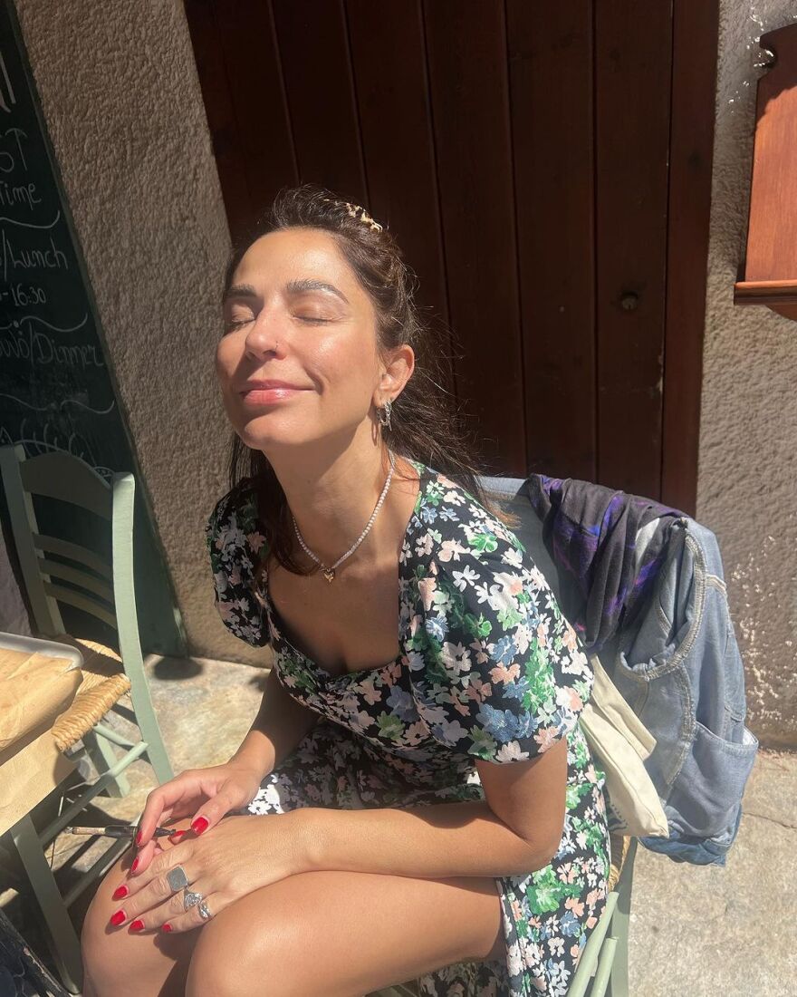 Κατερίνα Παπουτσάκη: Το φωτογραφικό άλμπουμ από τις διακοπές με τους γιους της στο Αγκίστρι