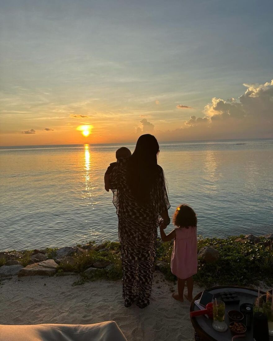 Ναόμι Κάμπελ: Οι φωτογραφίες στο Instagram με τα δύο της παιδιά 