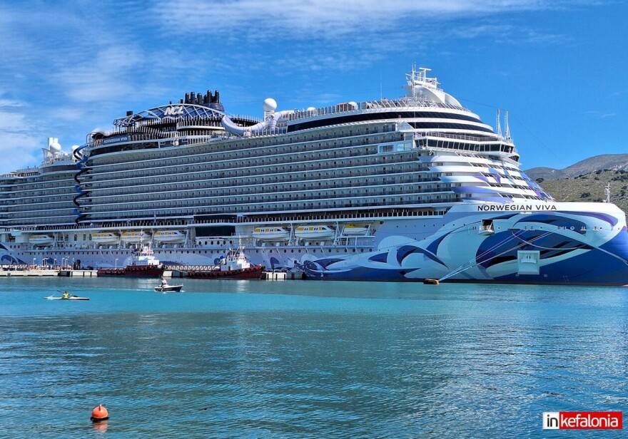 Κεφαλονιά: Κατέπλευσε στο λιμάνι Αργοστολίου τo πελώριο κρουαζιερόπλοιο Norwegian Viva - Δείτε φωτογραφίες