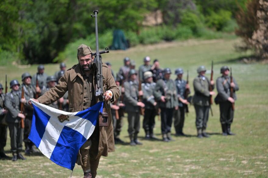 Η αναβίωση της μάχης των Οχυρών στο Ρούπελ - Δείτε φωτογραφίες