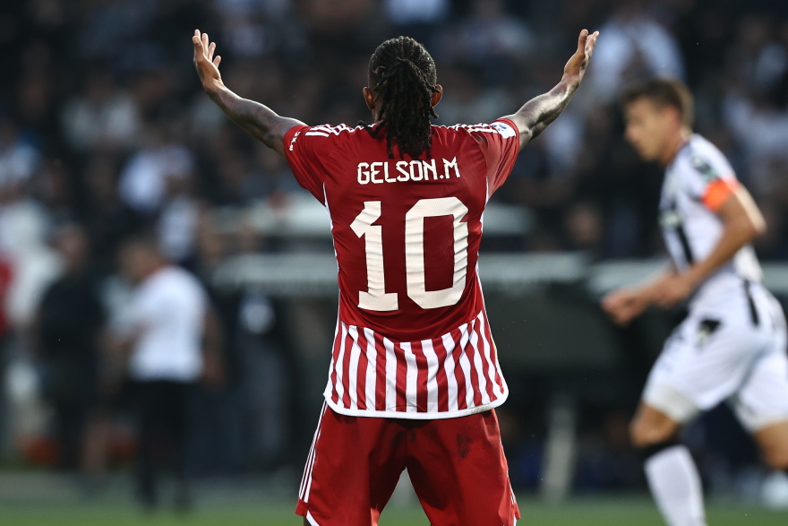 Ζωντανός για τον τίτλο ο ΠΑΟΚ, 2-0 τον Ολυμπιακό στην Τούμπα - Δείτε τα γκολ 