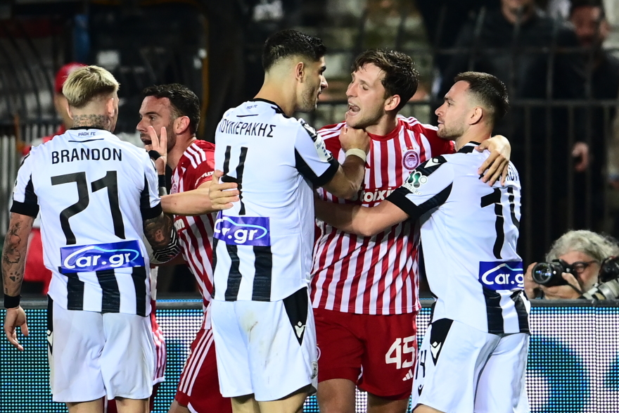 Ζωντανός για τον τίτλο ο ΠΑΟΚ, 2-0 τον Ολυμπιακό στην Τούμπα - Δείτε τα γκολ 