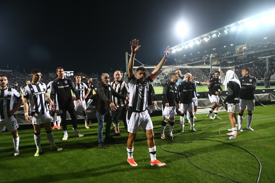 Ζωντανός για τον τίτλο ο ΠΑΟΚ, 2-0 τον Ολυμπιακό στην Τούμπα - Δείτε τα γκολ 