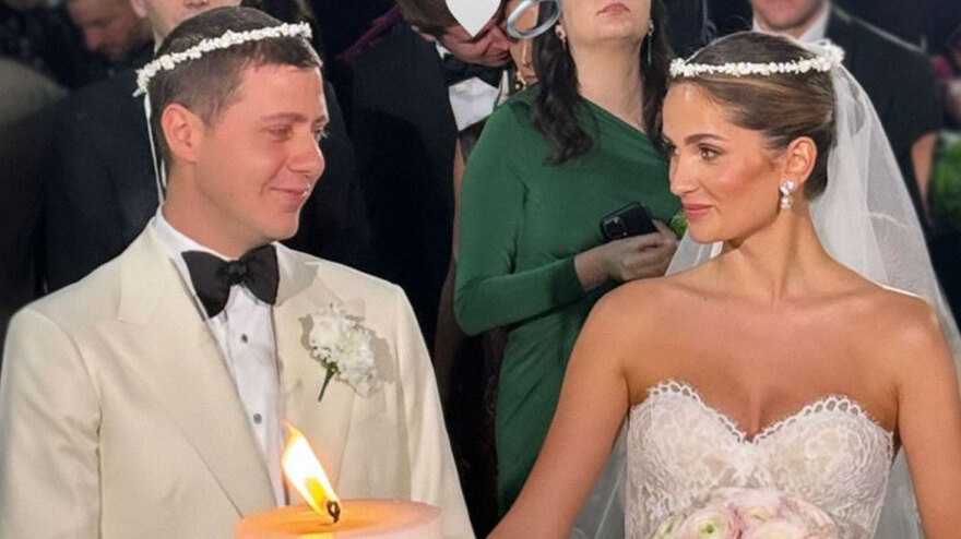 Στον γάμο του εφοπλιστή Αντώνη Ξυλά η κοσμική Αθήνα, παρών και ο Στέφανος Κασσελάκης  με τον Τάιλερ - Δείτε βίντεο και φωτογραφίες