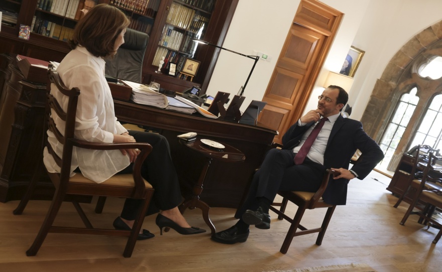 Σε «σκόπελο» Τατάρ το Κυπριακό: Συζητά μόνο για δύο κράτη