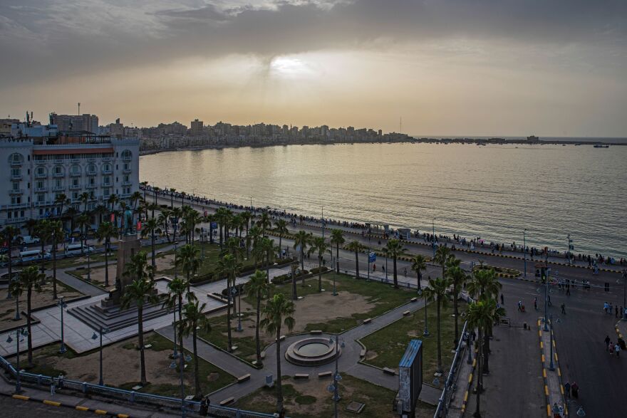 Το σπίτι του Καβάφη στην Αλεξάνδρεια απέκτησε ξανά ζωή - Δείτε φωτογραφίες