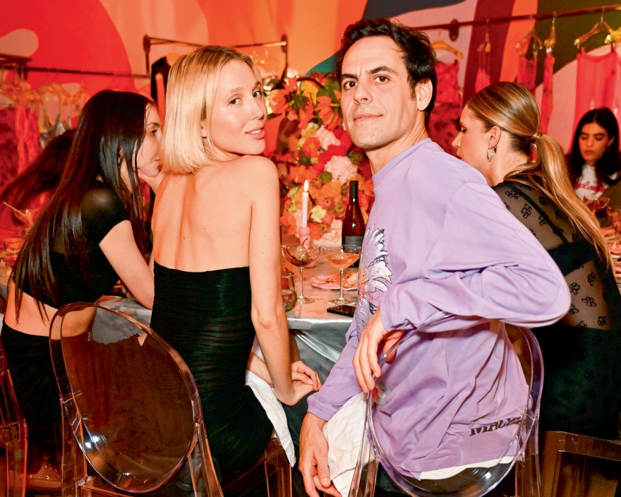  Ερωτικό The Crown: Δύο  μνηστήρες για τη Μαρία - Ολυμπία