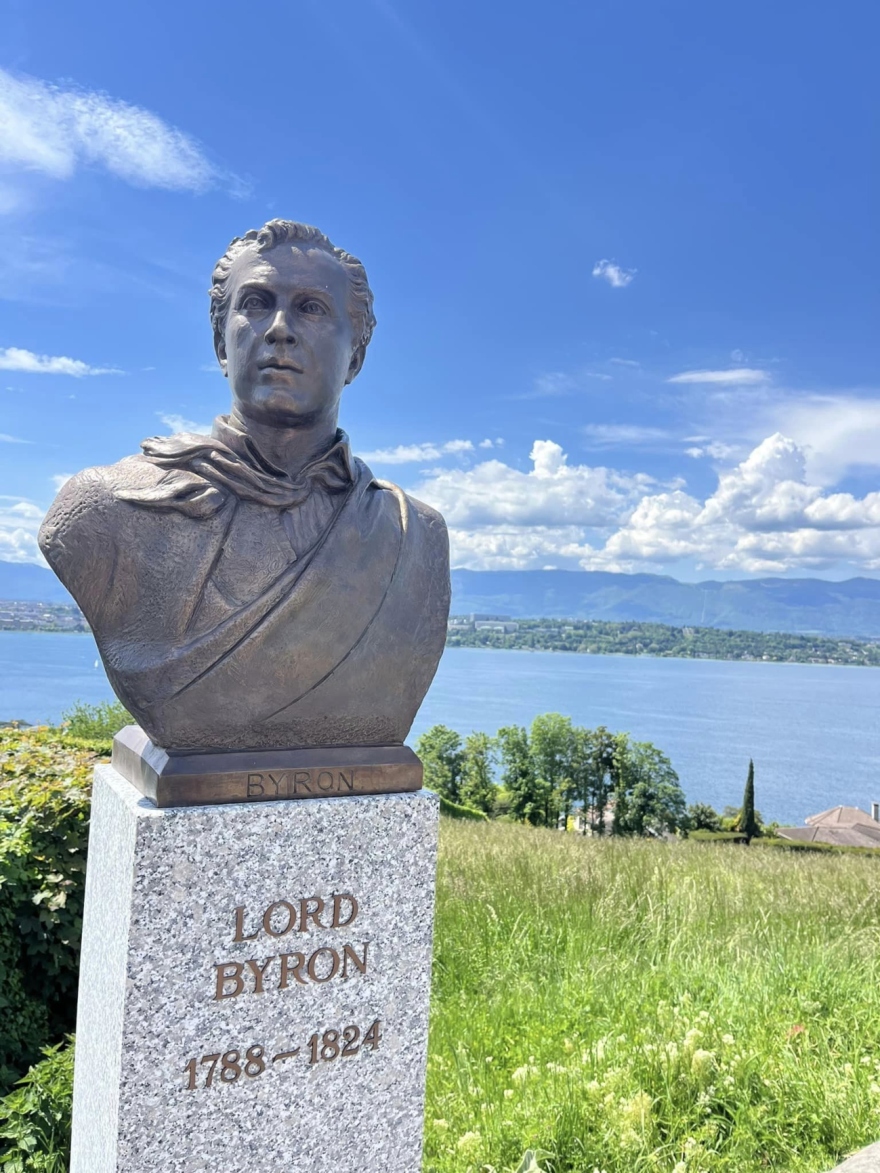 Λόρδος Βύρωνας: Προτομή του μεγάλου Φιλέλληνα τοποθετήθηκε στη Γενεύη για τα 200 χρόνια από τον θάνατό του