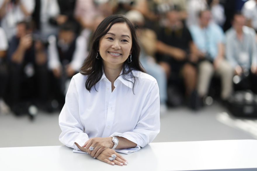 Γιώργος Λάνθιμος: Στο photocall των Καννών μαζί με το καστ του Kinds of Kindness