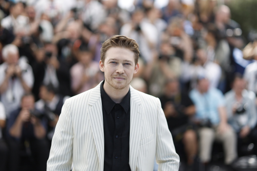 Γιώργος Λάνθιμος: Στο photocall των Καννών μαζί με το καστ του Kinds of Kindness