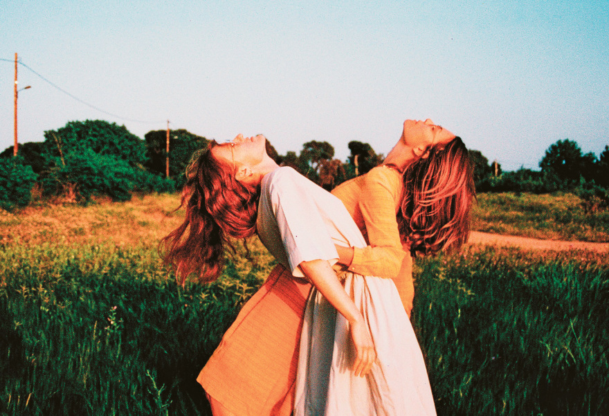 Το μοντέλο και η συγγραφέας: Πώς η Βίκυ Καγιά έγινε Ιωάννα Καρυστιάνη