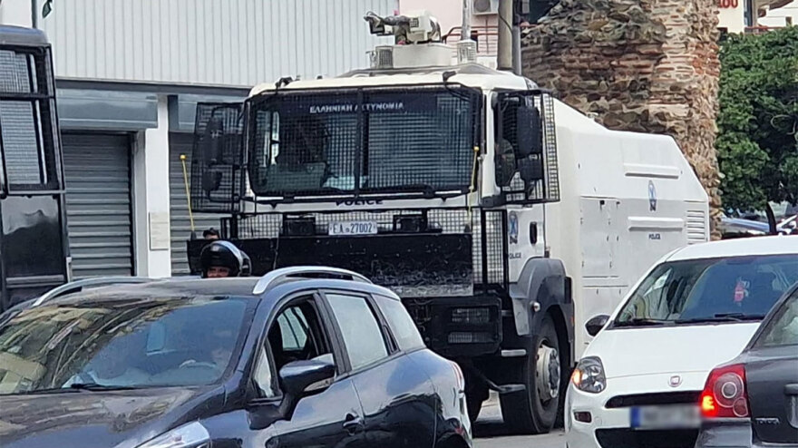 Θεσσαλονίκη: Επί ποδός η ΕΛΑΣ για το ντέρμπι - Συνελήφθη οπαδός που είχε πάνω του σπάθα  