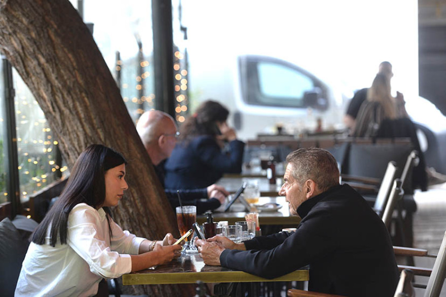 Αφροδίτη Λατινοπούλου στον Δανίκα: «Εγώ είμαι με τη Μελόνι και τη Λεπέν που είναι κεντροδεξιές»