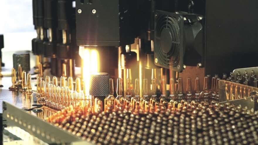 Η άνοιξη της ελληνικής φαρμακοβιομηχανίας και η εταιρεία που συμπαρασύρει θετικά τον κλάδο