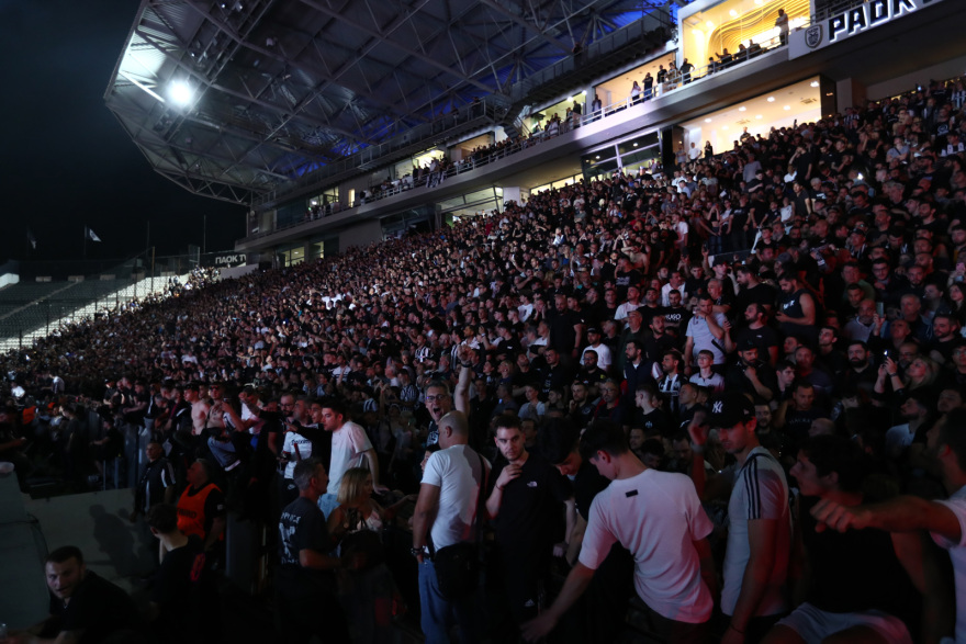 Ολονύχτιο γλέντι στον Λευκό Πύργο: Ο ΠΑΟΚ πανηγυρίζει το 4ο πρωτάθλημα της ιστορίας του - Δείτε βίντεο και φωτογραφίες 