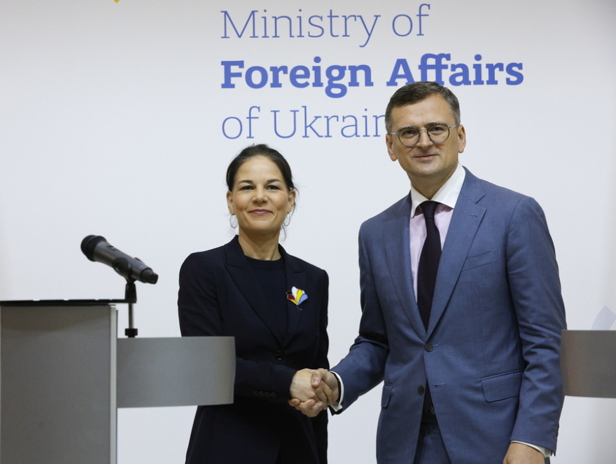 Πόλεμος στην Ουκρανία: Ο Κουλέμπα ζητά ξανά από τους συμμάχους να καταρρίπτουν ρωσικούς πυραύλους από το έδαφός τους