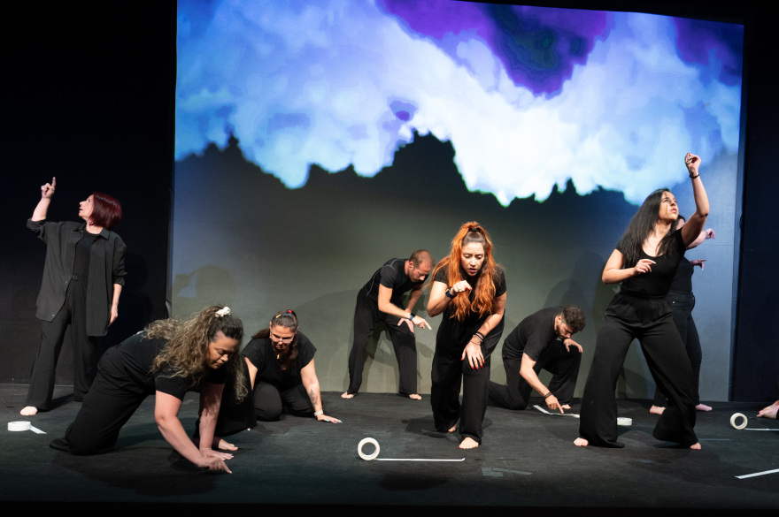 Φώτης  Καρύδας: Από τις Πρώτες Γραμμές του Ρεπορτάζ στην «Ποιητική Νοημοσύνη»