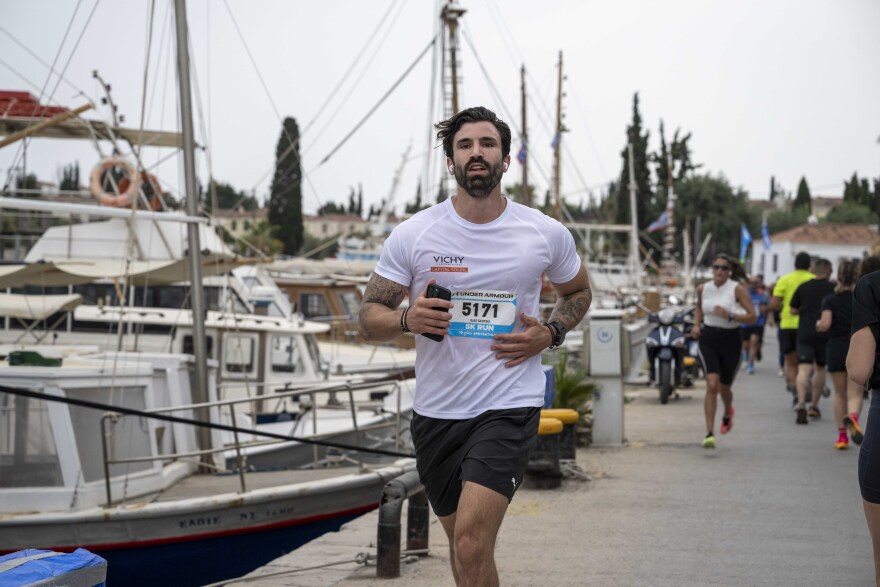 Spetsathlon: Η κορυφαία αθλητική διοργάνωση γιόρτασε 10 χρόνια με ρεκόρ συμμετοχών