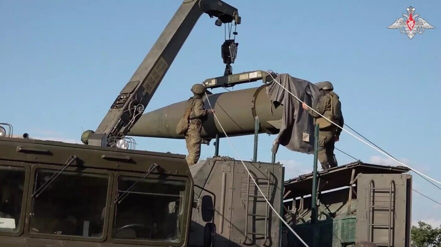 Ρωσία: Αρχίζει στρατιωτικές ασκήσεις στη χρήση πυρηνικών όπλων