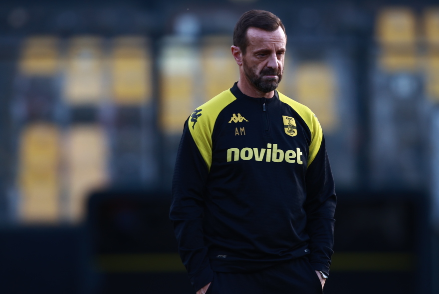 Τρέλα στην ανοιχτή προπόνηση του Άρη - Ζήτησαν το Κύπελλο από τους παίκτες οι οπαδοί του - Φωτογραφίες 