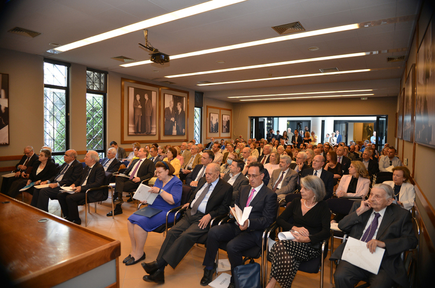 Πολιτισμός και Δημοκρατία: Η παρακαταθήκη του Κωνσταντίνου Καραμανλή