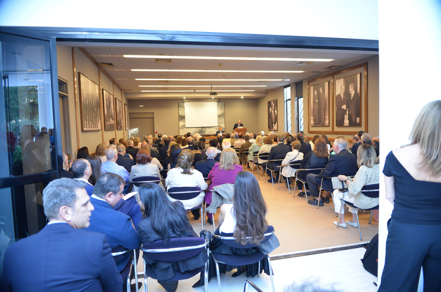 Πολιτισμός και Δημοκρατία: Η παρακαταθήκη του Κωνσταντίνου Καραμανλή