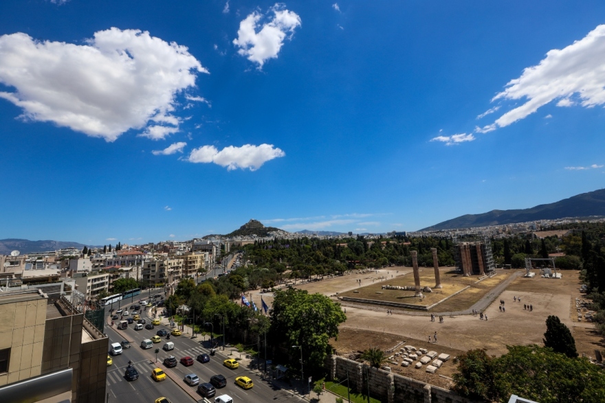 Καιρός: Επιτέλους τέλος με την αφρικανική σκόνη - Γαλάζιος ο ουρανός στην Αττική, δείτε φωτογραφίες