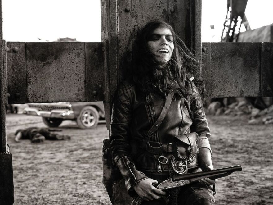 Άνια Τέιλορ Τζόι: Ανέβασε φωτογραφίες από τα γυρίσματα του Furiosa