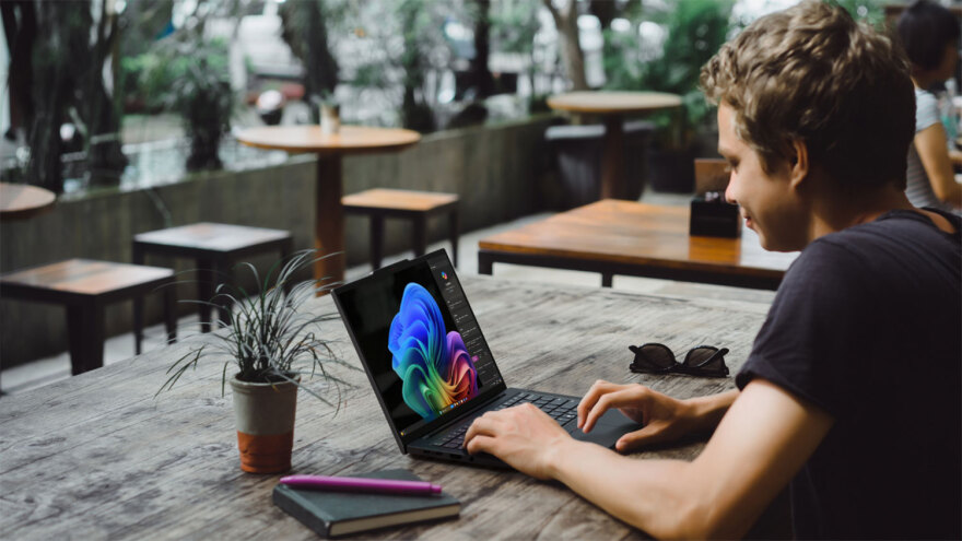 Η Lenovo παρουσιάζει υπολογιστές επόμενης γενιάς Copilot+  με τα νέα Yoga Slim 7x και ThinkPad T14s Gen 6