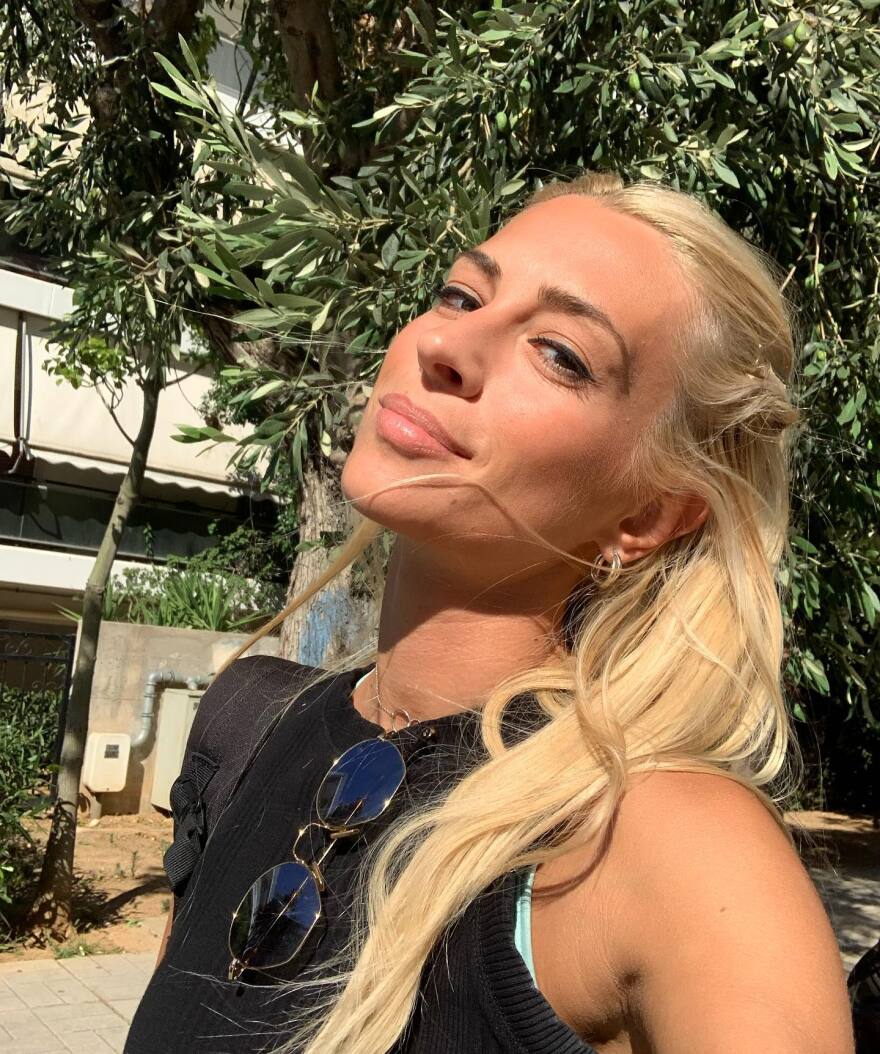 Κώστας Καραφώτης - Κάτια Μάνου: Ο πρώτος χορός των νεόνυμφων - Δείτε το βίντεο