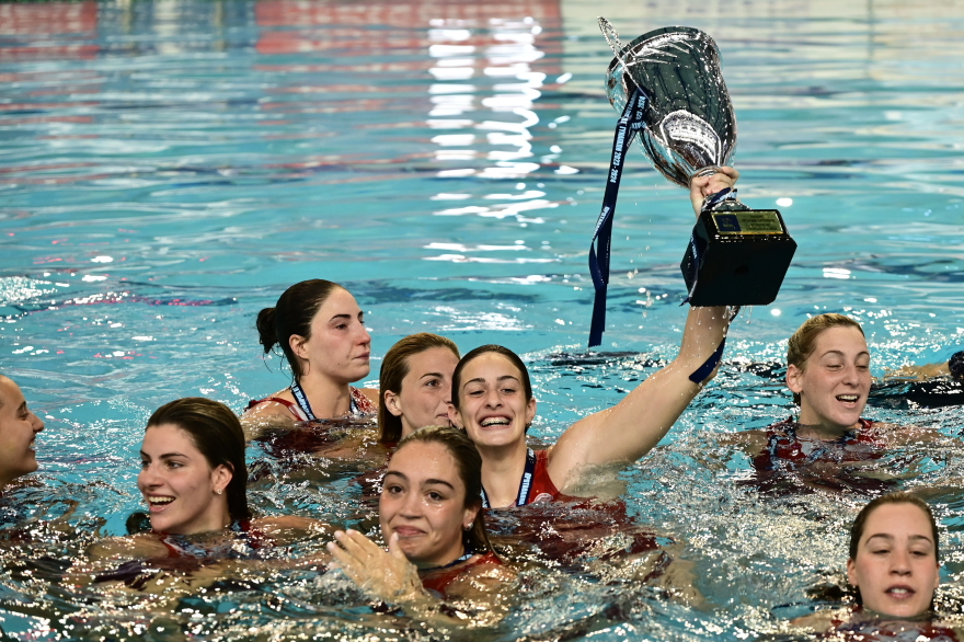 Ολυμπιακός: Πρωταθλητής για 11η σερί χρονιά στο πόλο γυναικών - Τρόμαξαν με τον τραυματισμό της Γιαννοπούλου - Φωτογραφίες