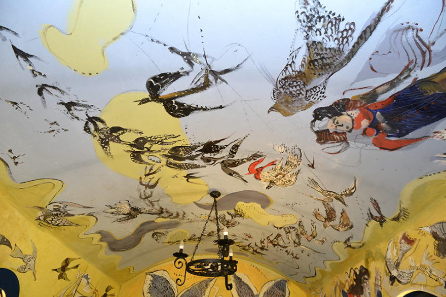 Μητροπολίτης Μεσογαίας: «Τερατογραφήματα» τα έργα Μυταρά στον ναό του Σουνίου