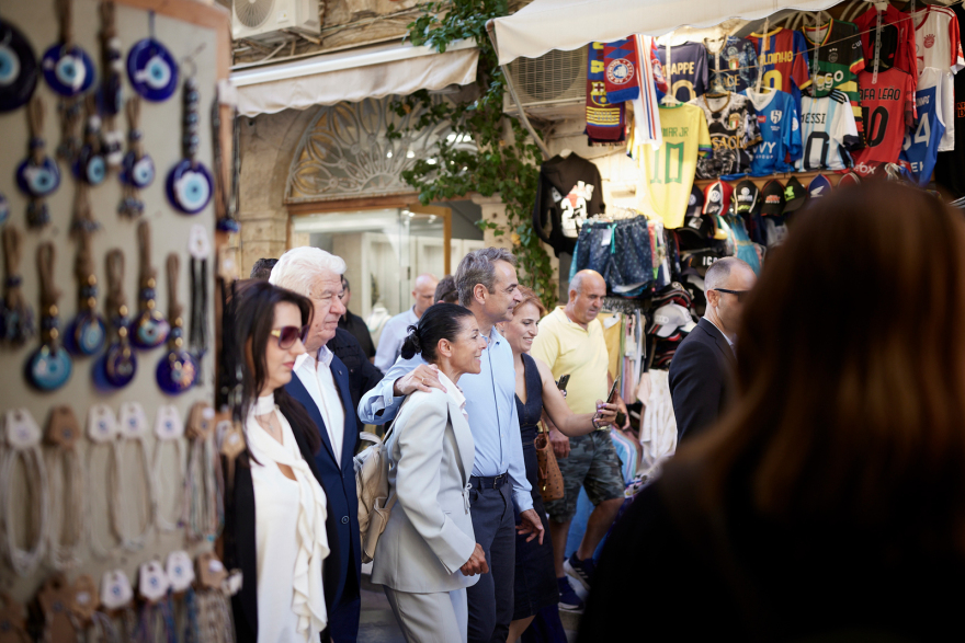Μητσοτάκης για ΣΥΡΙΖΑ: Τοξικότητα και ψέματα σε lifestyle περιτύλιγμα - Τάζουν δεκάδες δισ. ευρώ που δεν υπάρχουν