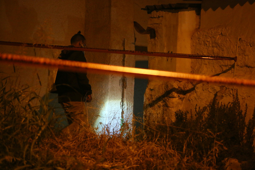 Νίκαια: Ανατροπή στην επίθεση με μαχαίρι - Αυτοτραυματίστηκε η 57χρονη, λέει ο ιατροδικαστής