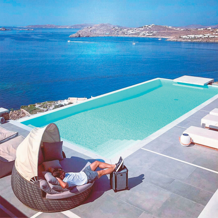 Οι Sotheby's πουλάνε σε live δημοπρασία βίλα στη Μύκονο