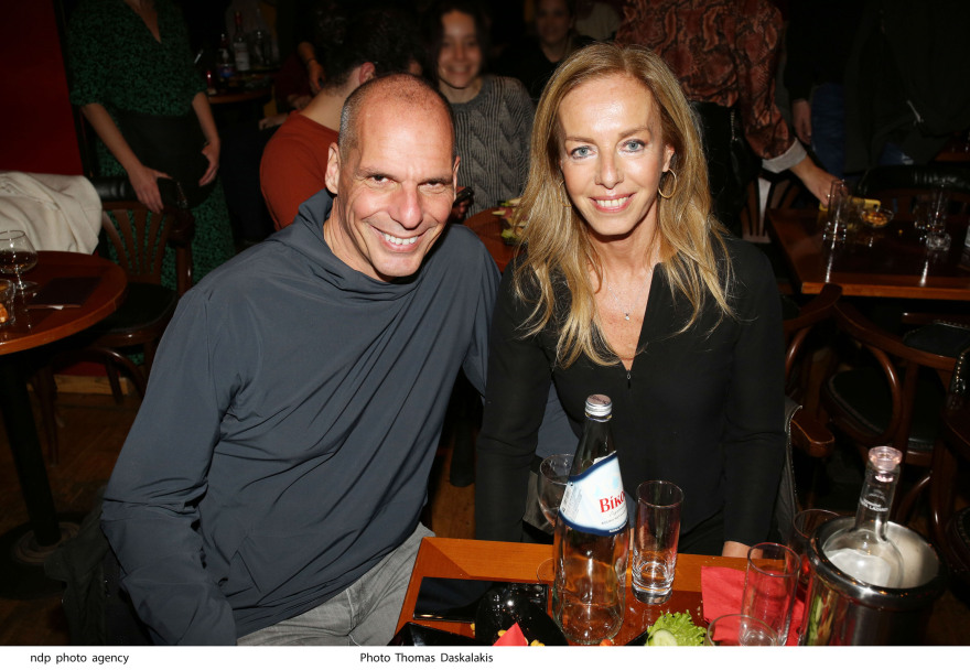 Γιάνης Βαρουφάκης - Δανάη Στράτου: Περάσαμε από χίλια κύματα, οι δυσκολίες μας έχουν σφυρηλατήσει