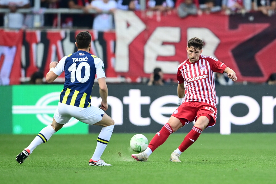 Ρέτσος για τον τελικό του Ολυμπιακού στο Conference League: Θέλουμε να κρατήσουμε την κούπα στην Ελλάδα 