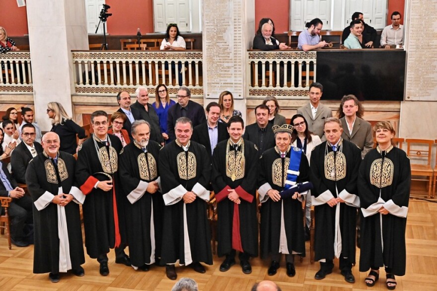 ΕΚΠΑ: Ο Λουκάς Καρυτινός επίτιμος διδάκτορας του Τμήματος Μουσικών Σπουδών