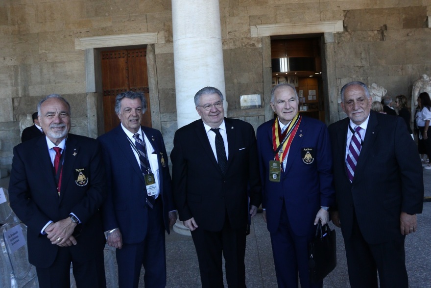 Συνεχίζεται σήμερα για δεύτερη ημέρα το 4ο Διεθνές Συνέδριο των Αρχόντων του Οικουμενικού Θρόνου