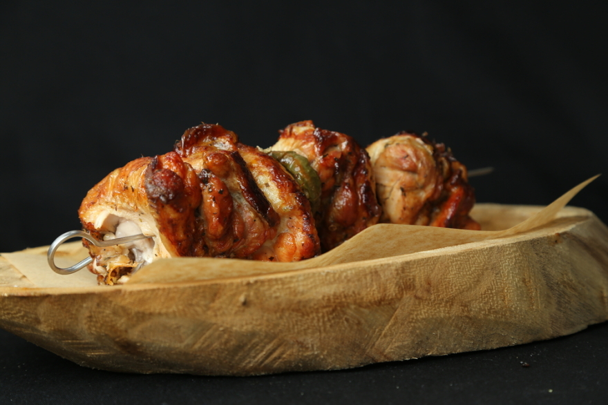 Taste Atlas: Τρία ελληνικά πιάτα στη λίστα με τις καλύτερες συνταγές με χοιρινό κρέας στον κόσμο