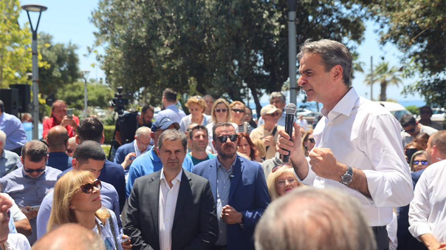 Μητσοτάκης κατά Κασσελάκη: Λέει ότι θα είναι αυτοδύναμος, μοιράζει υπουργεία και κατηγορεί εμάς για αλαζονεία