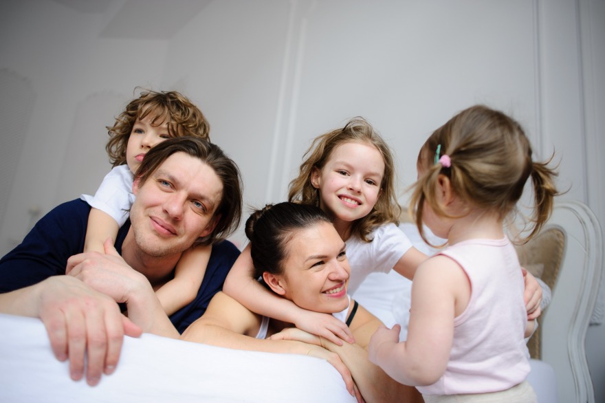 Το μέλλον της χώρας βασίζεται στη στήριξη της γονεϊκότητας