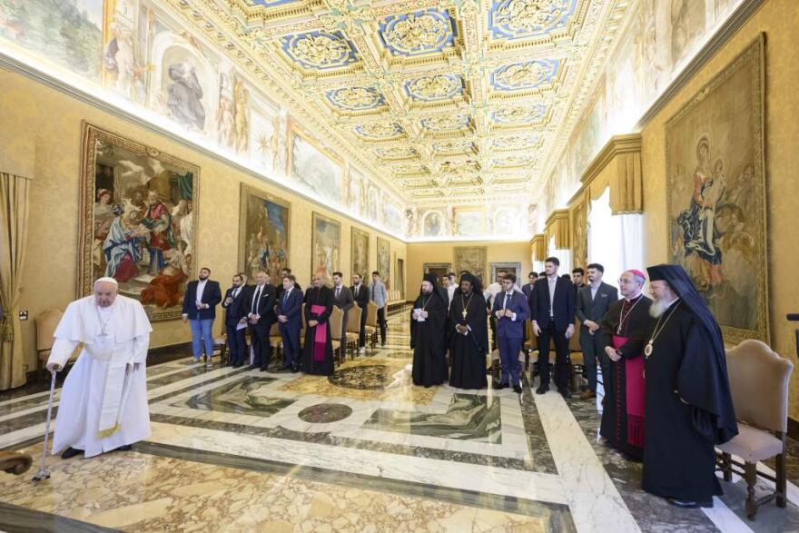 Με τον Πάπα συναντήθηκε ο Φαναρίου Αγαθάγγελος: «Οι νέοι μπορούν να σπάσουν τις προκαταλήψεις»